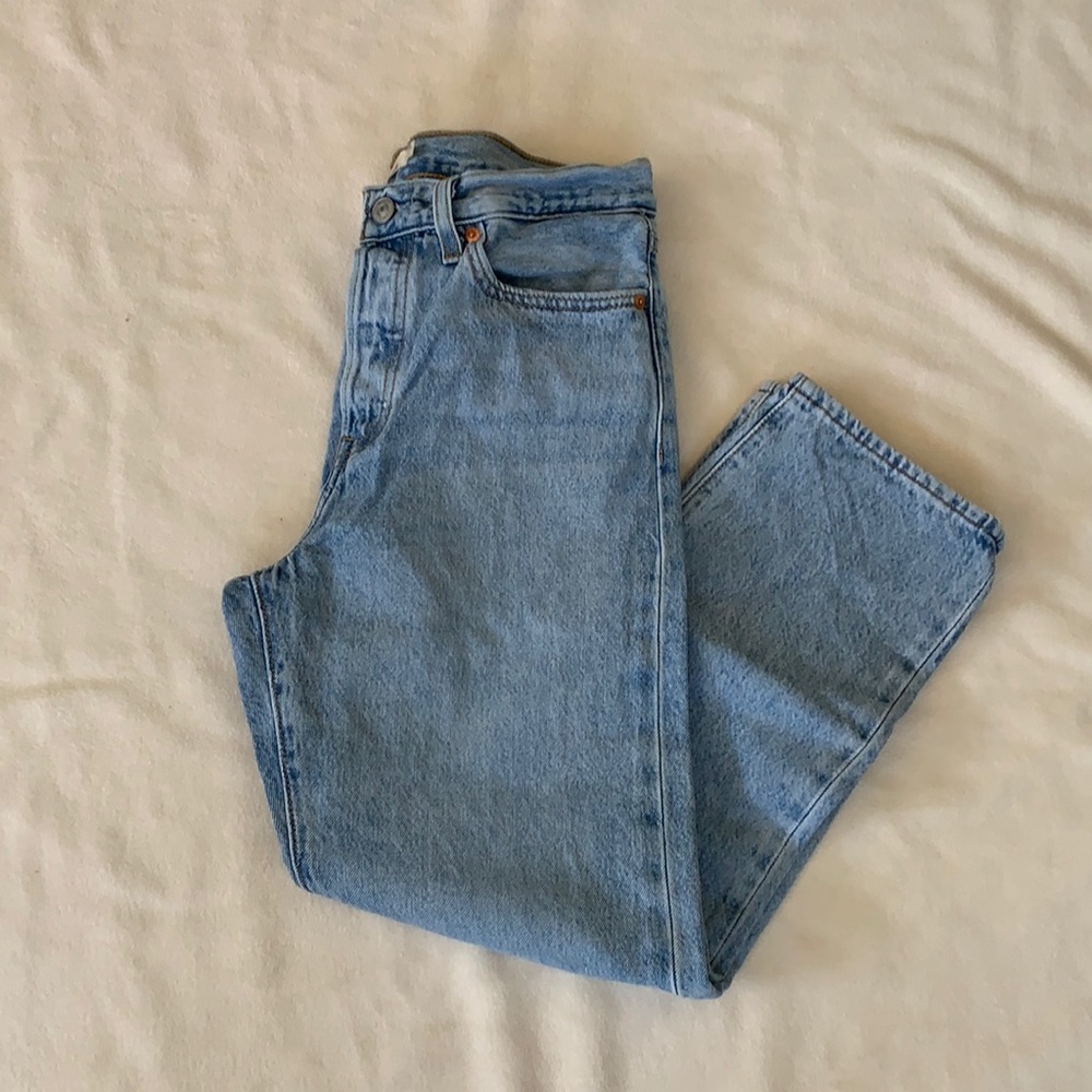 Wedgie Straight Levi’s